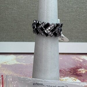 Chic Black and Silver Women's Ring